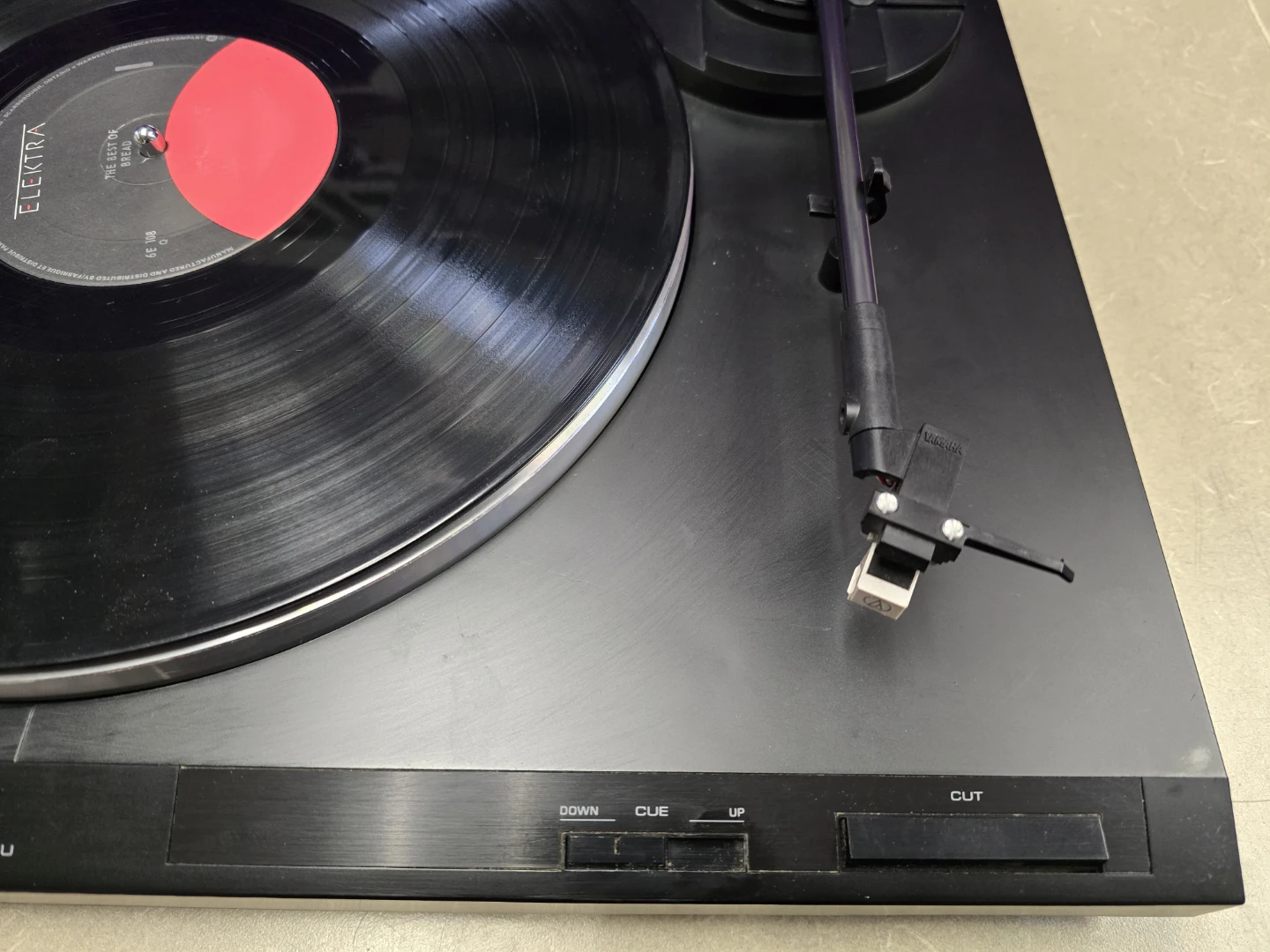 Vintage Yamaha TT-300U Record Turntable Japanese Audiophile - photo 2