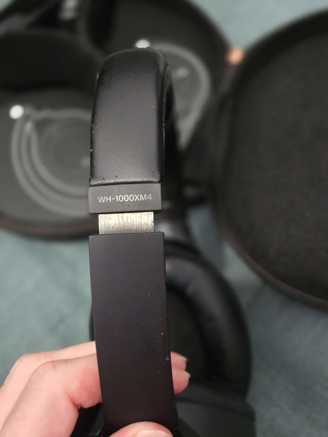 Sony WH-1000XM4 Wireless Noise Cancelling Headphones - photo 3