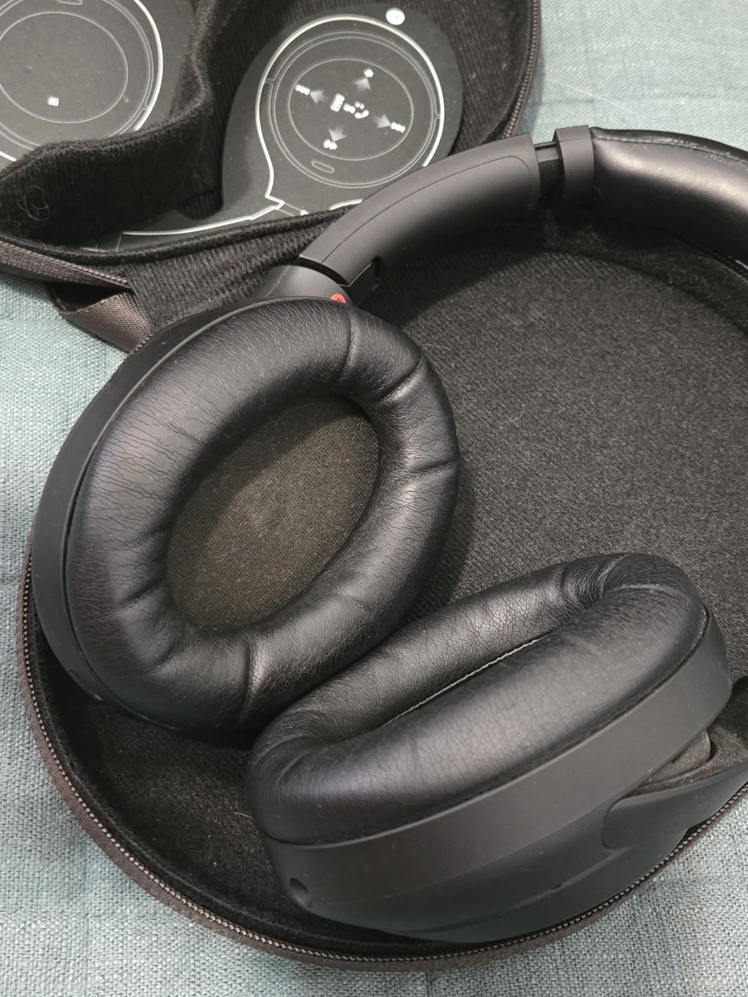 Sony WH-1000XM4 Wireless Noise Cancelling Headphones - photo 5