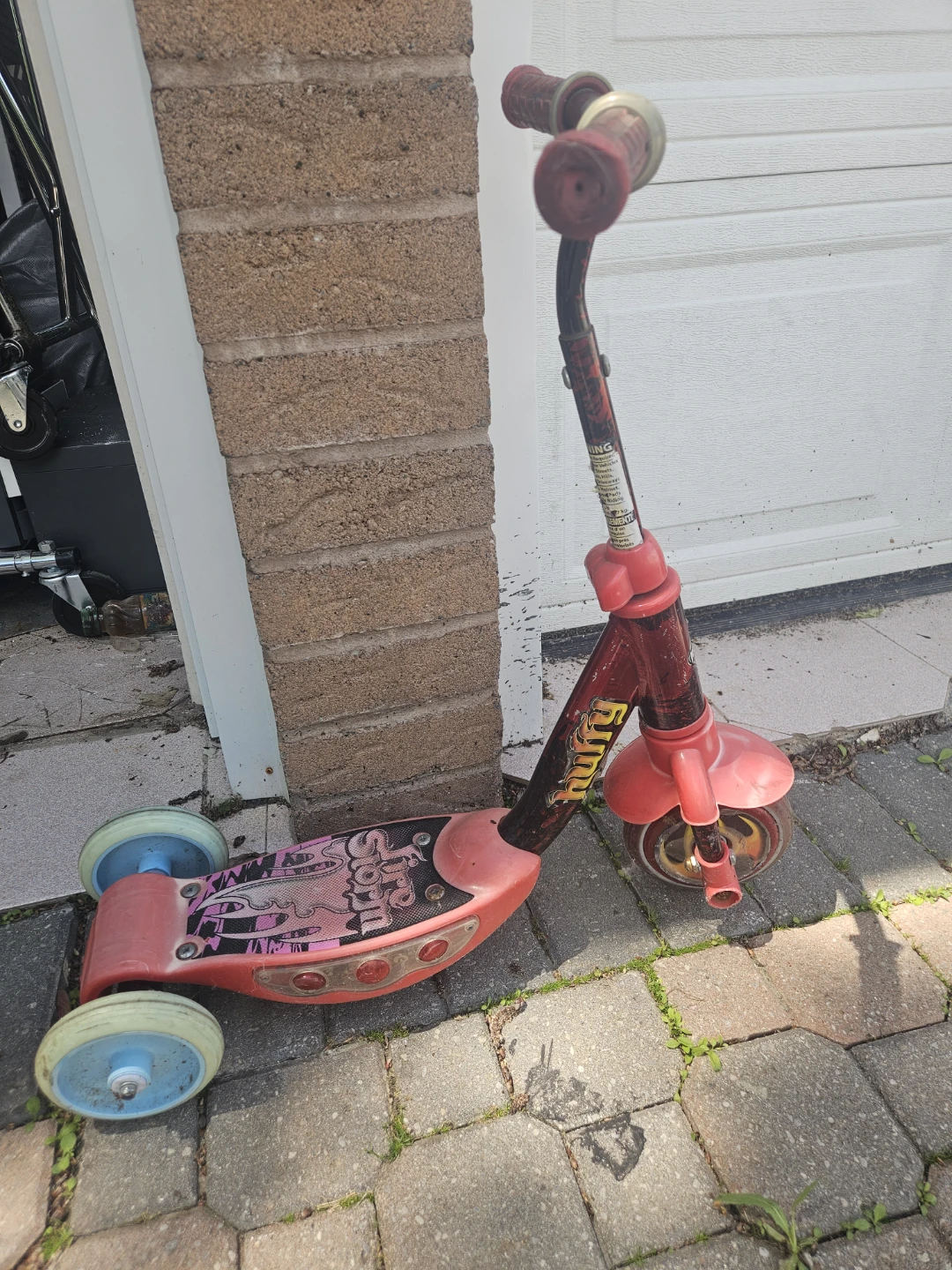 Huffy Scoot About 3-Wheel Scooter
