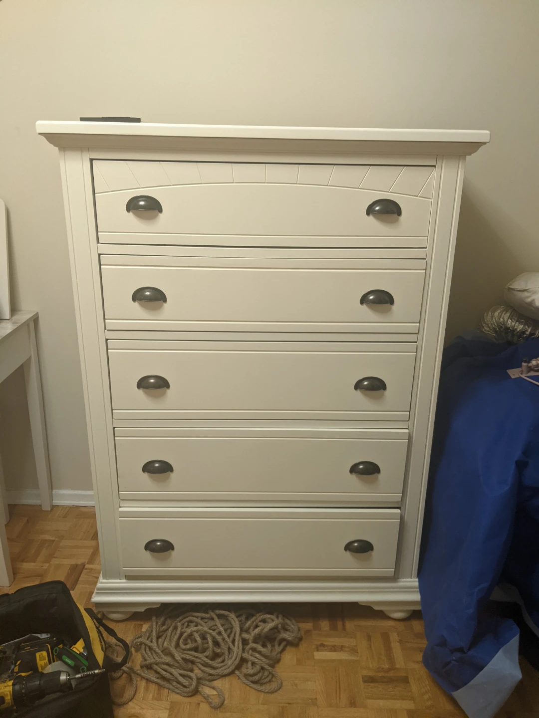 White 5-Drawer Chest of Drawers