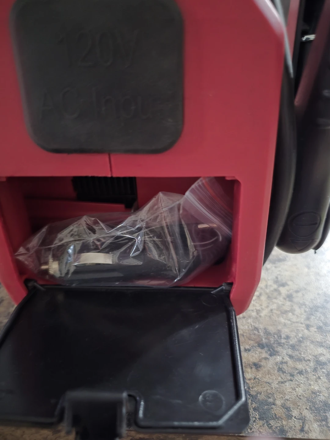 Motomaster Booster Pack with Air Compressor - photo 4