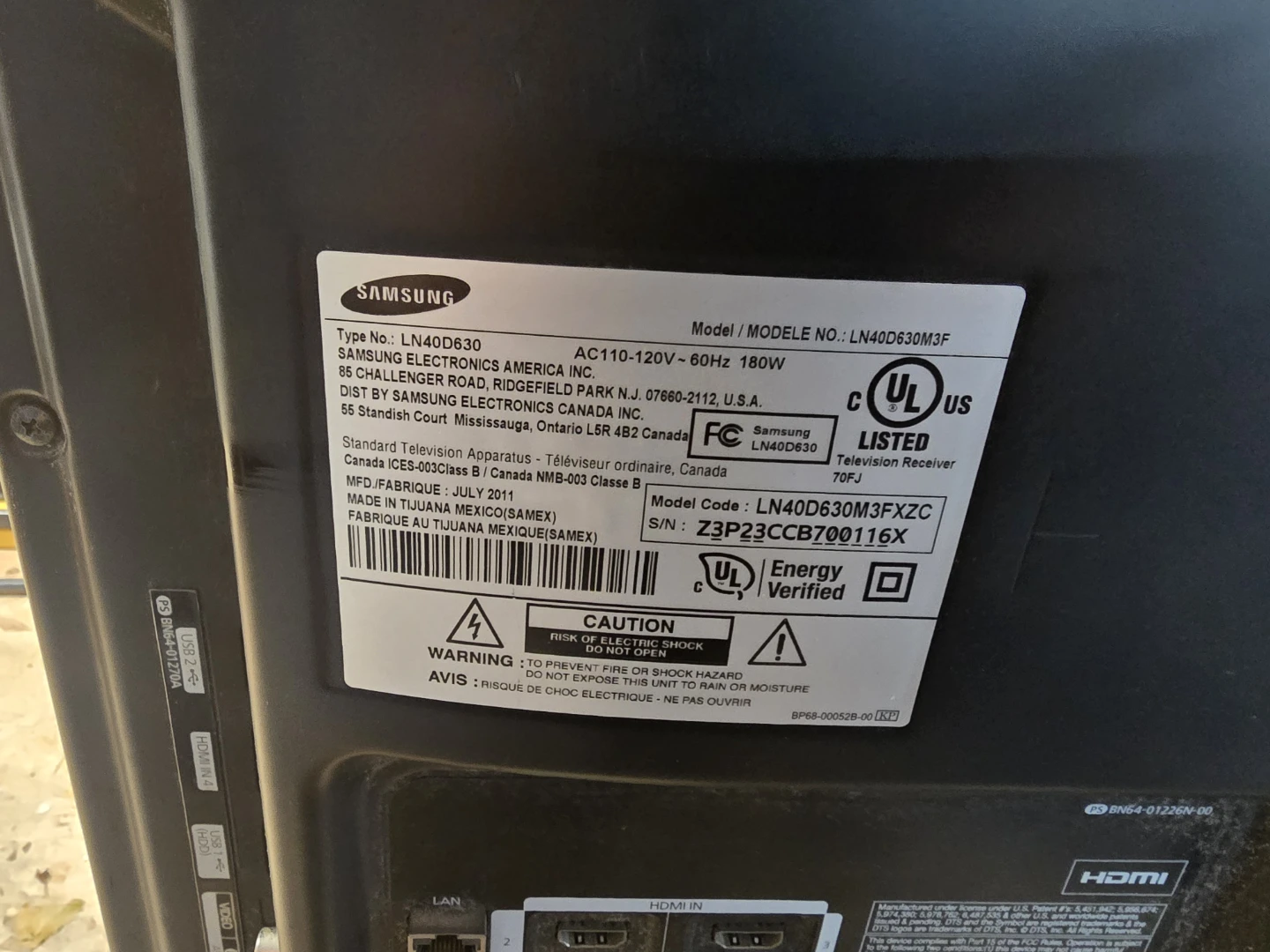 Samsung 40-inch TV - photo 3