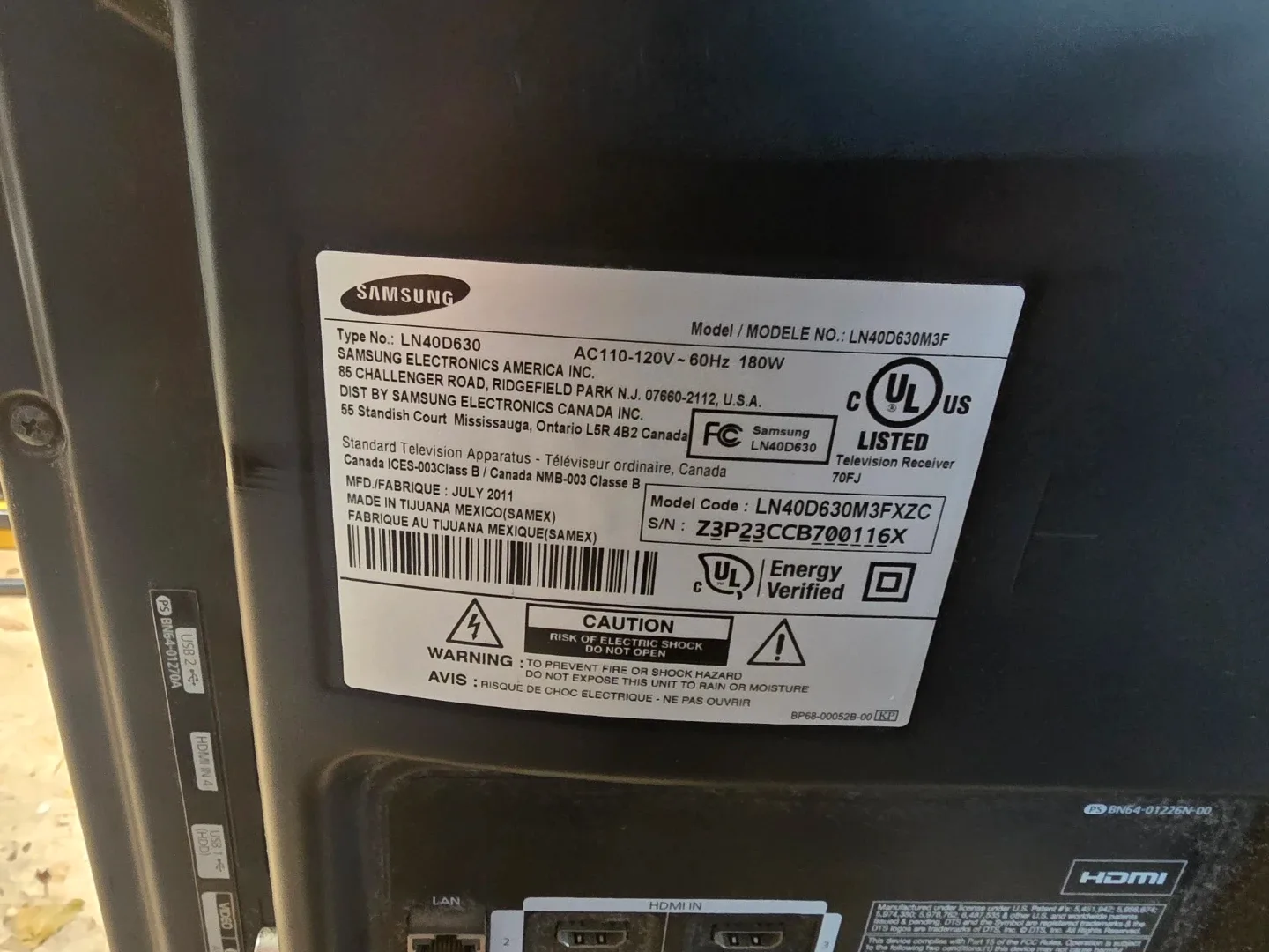 Samsung 40-inch TV - photo 3