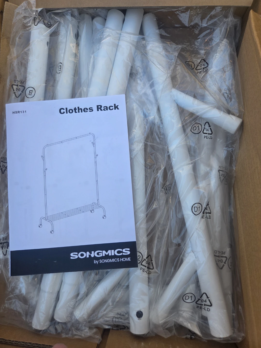 SONGMICS Clothes Rack on Wheels - photo 4