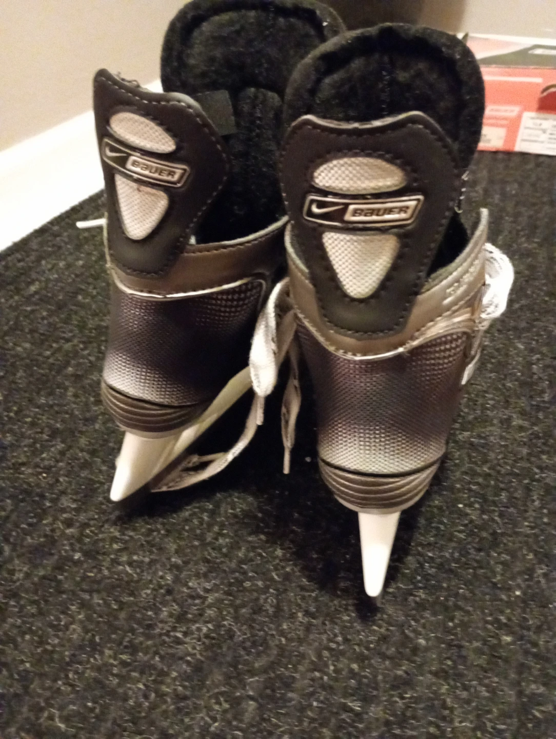 Bauer Hockey Skates - photo 2