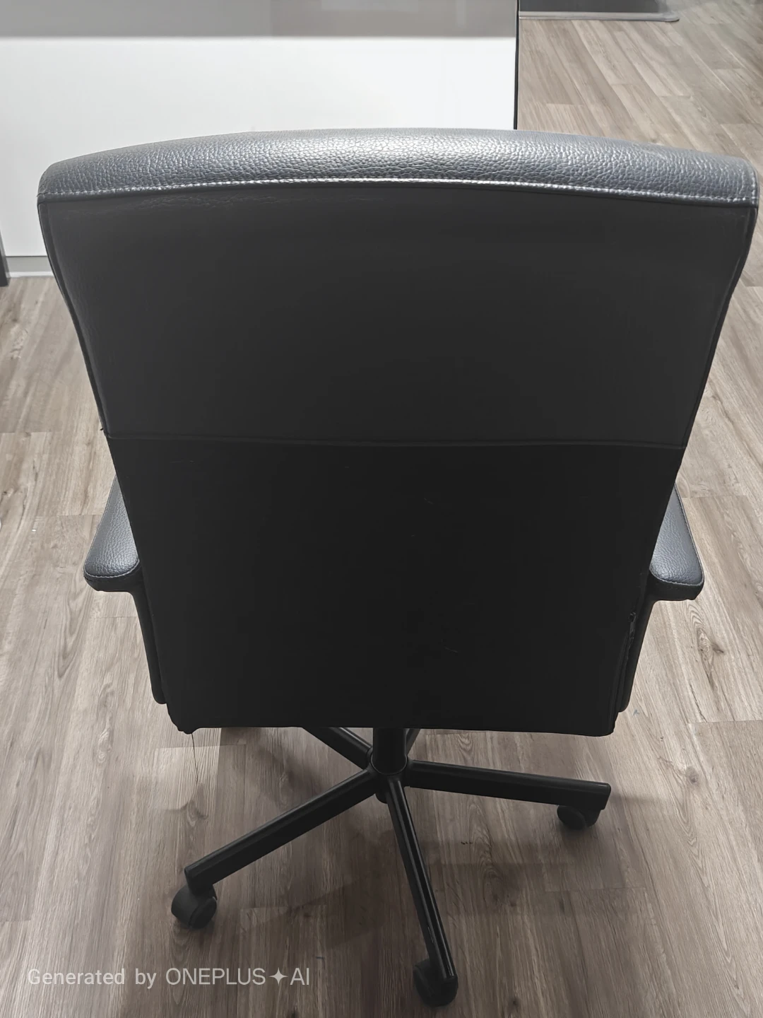 Black Office Chair – Comfortable Swivel Desk Chair 🪑 - photo 3