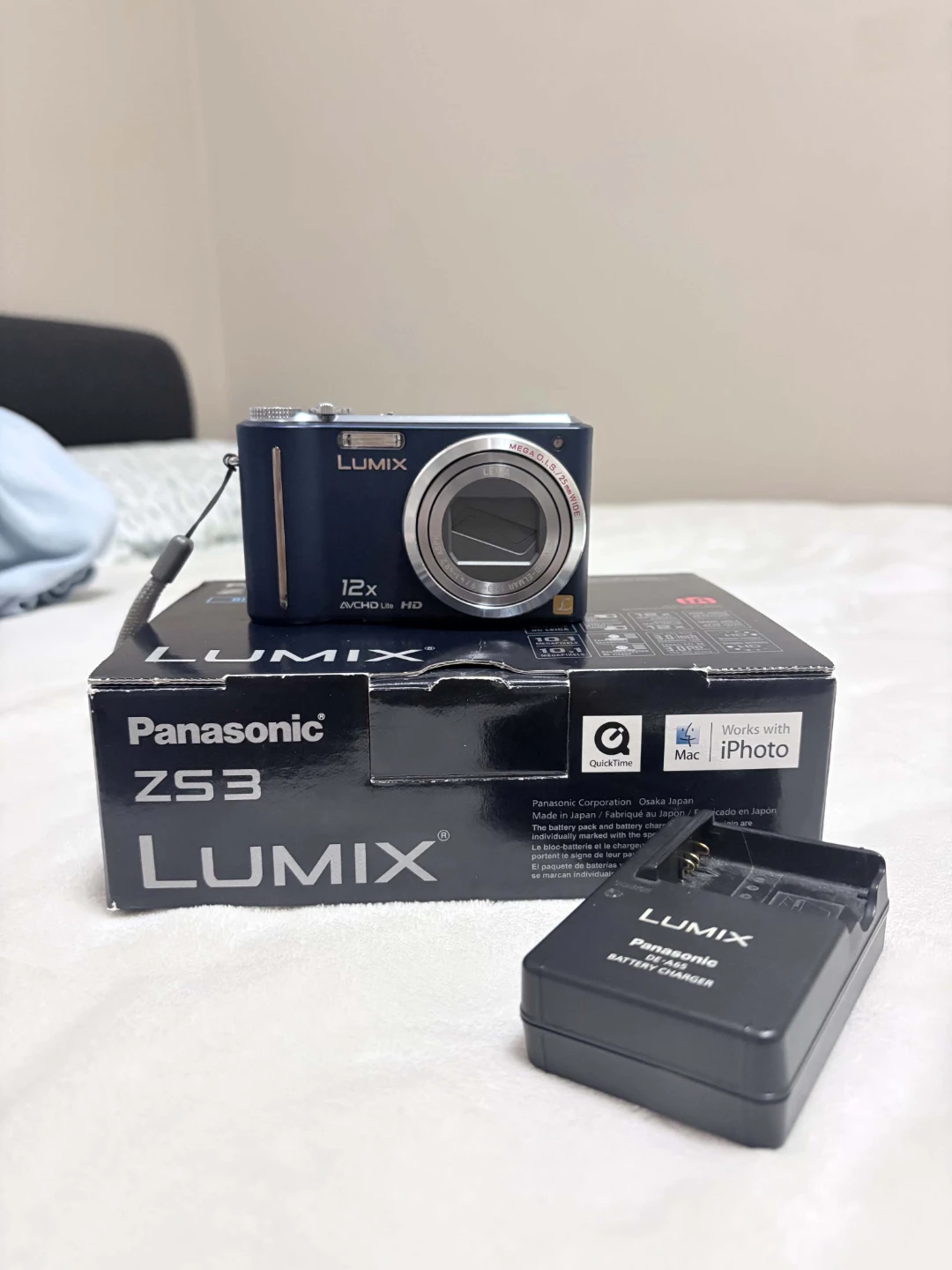 Panasonic Lumix ZS3 Digital Camera - Blue