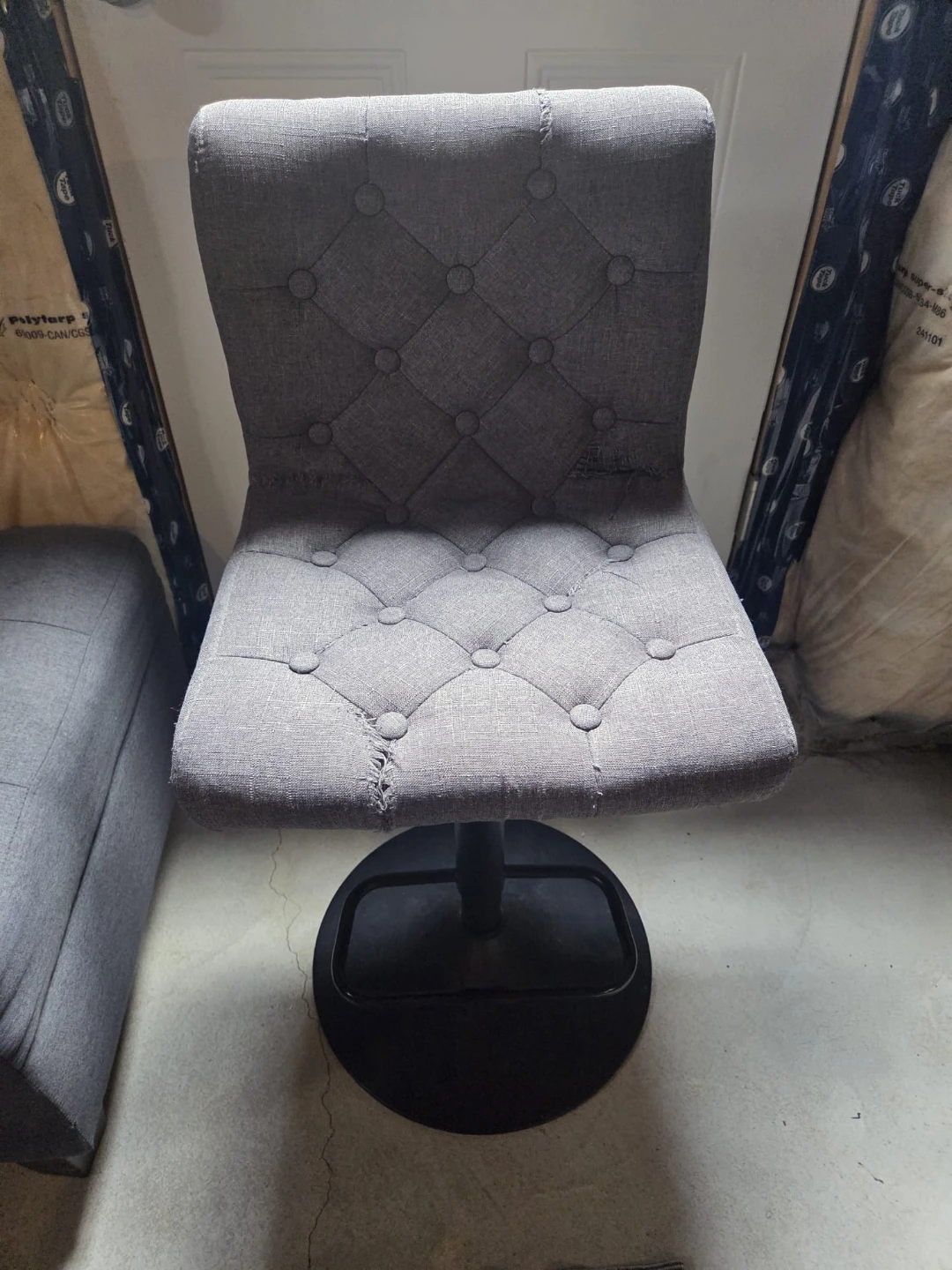4 Grey Tufted Bar Stool - photo 2