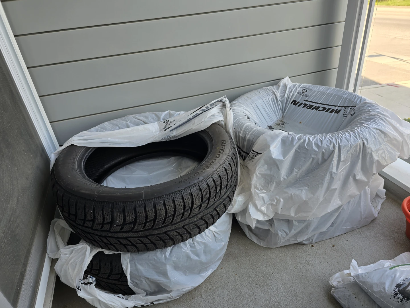 Set of 4 - 235/55R20 BFGoodrich Winter Tires - photo 2