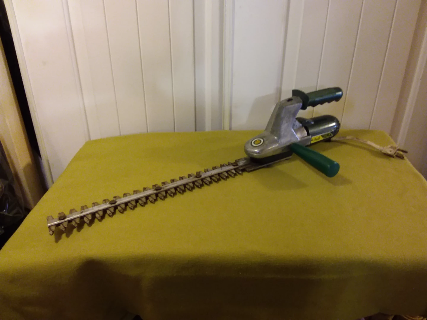 🪴 ➡️ Starfite Electric Hedge Trimmer Model 1390 🪴