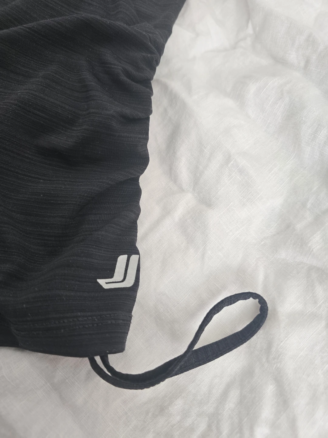 Joe Fresh Black V-Neck T-Shirt with Ruched Sides - photo 3