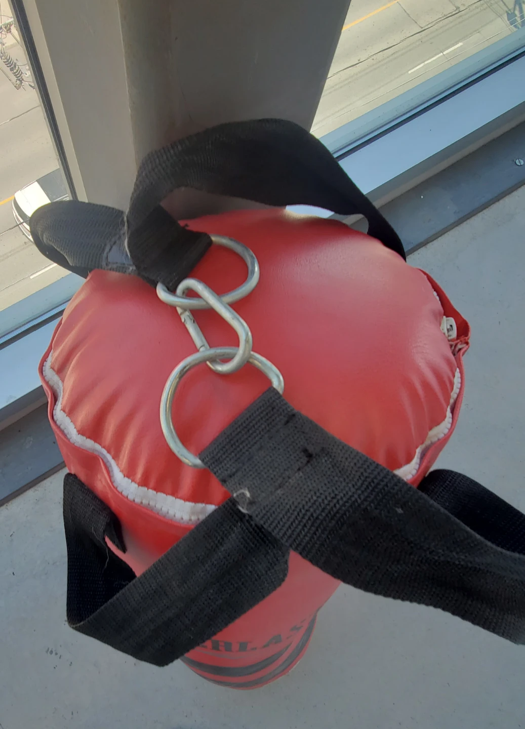 Everlast Punching Bag - photo 2