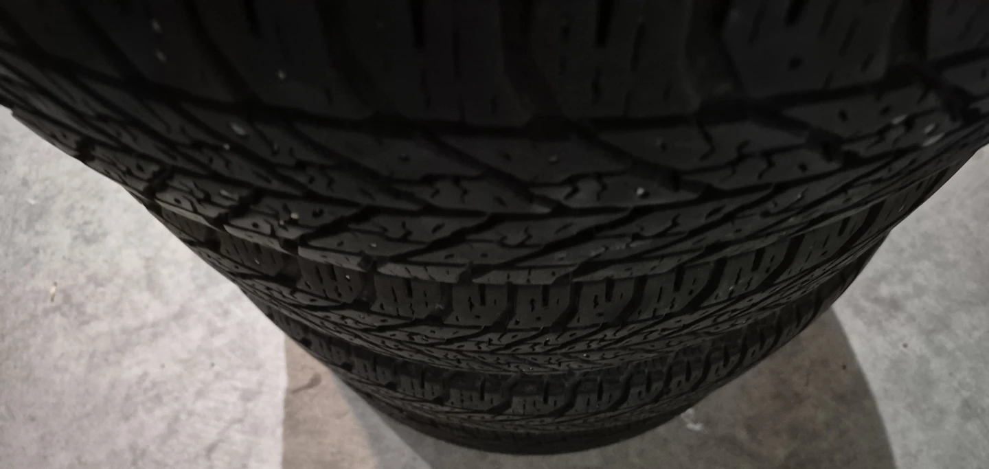 Very Good Set of 4 tires Size 185 65 R15 M+S *DEAL* - photo 2