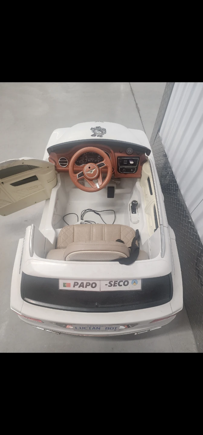 White Bentley Ride-On Car for Kids - photo 2