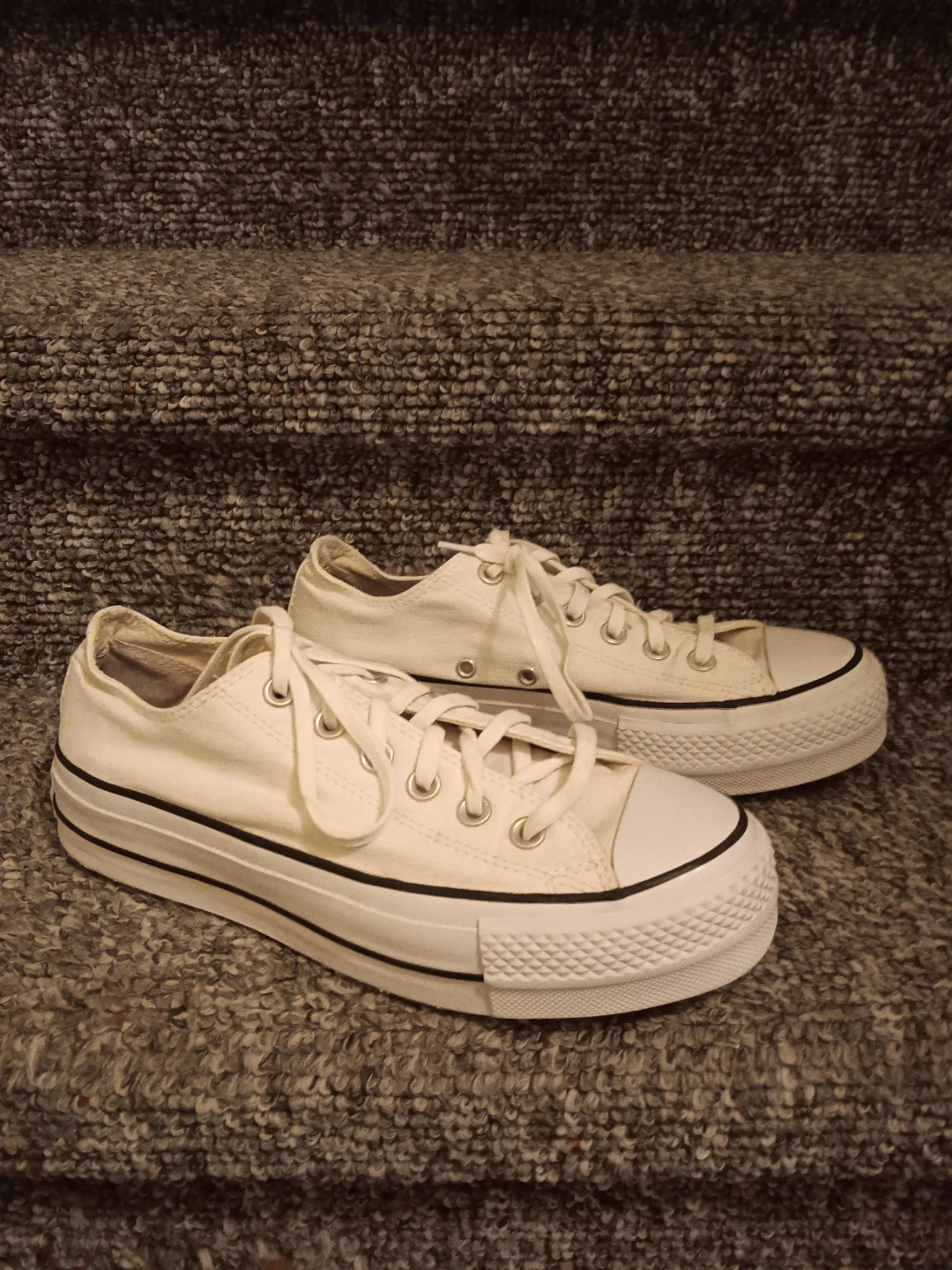White Converse All Star Platform Chuck Taylor Sneakers