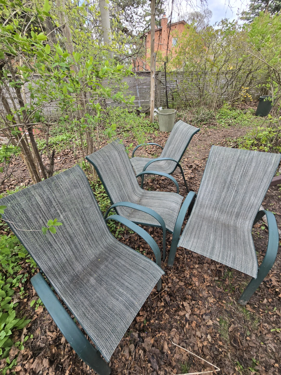 Outdoor chairs set of 4 pickup only