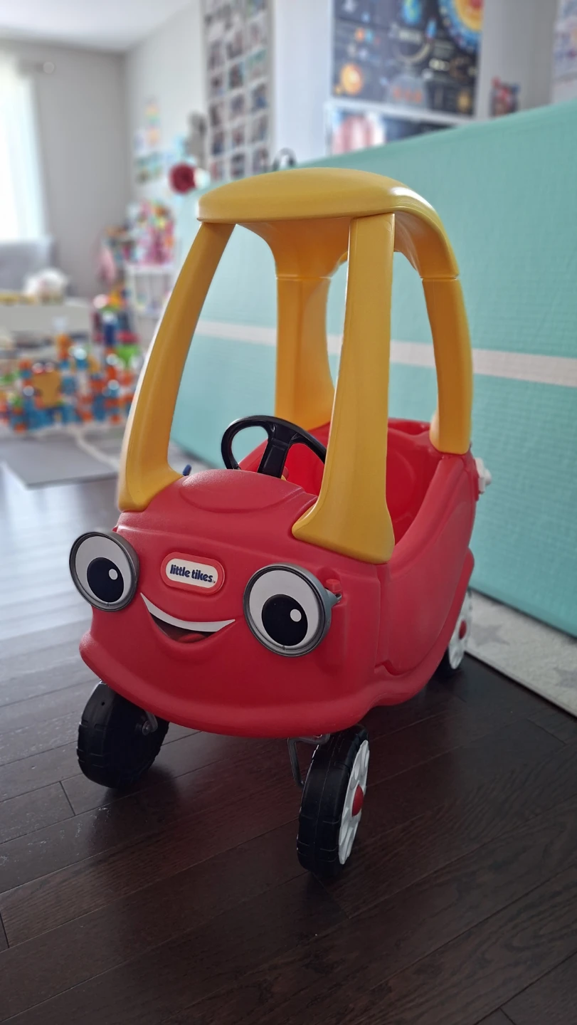 Little Tikes Cozy Coupe Ride-On Toy Car - photo 4