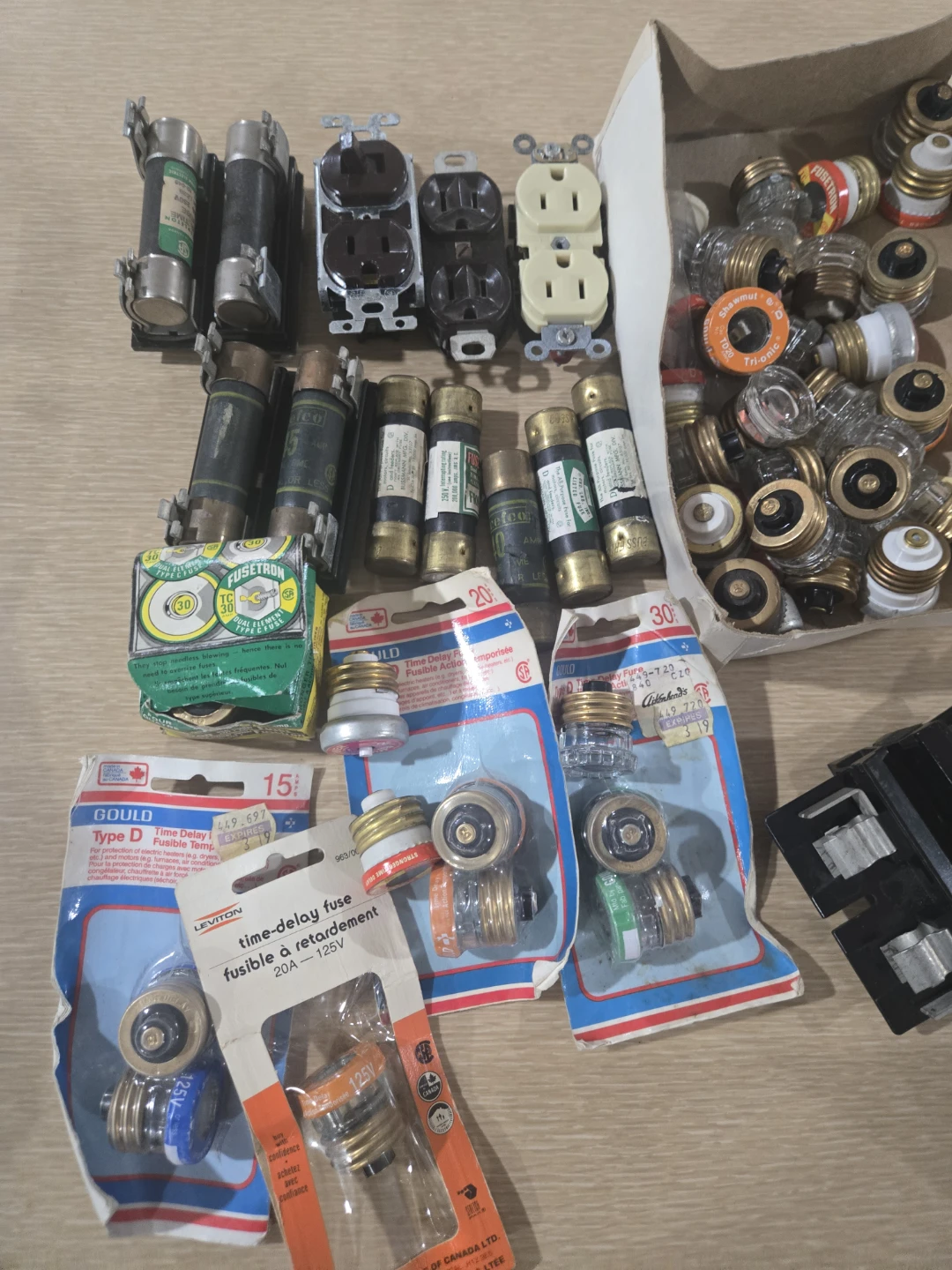 Assorted Electrical Fuses and Outlets - photo 2