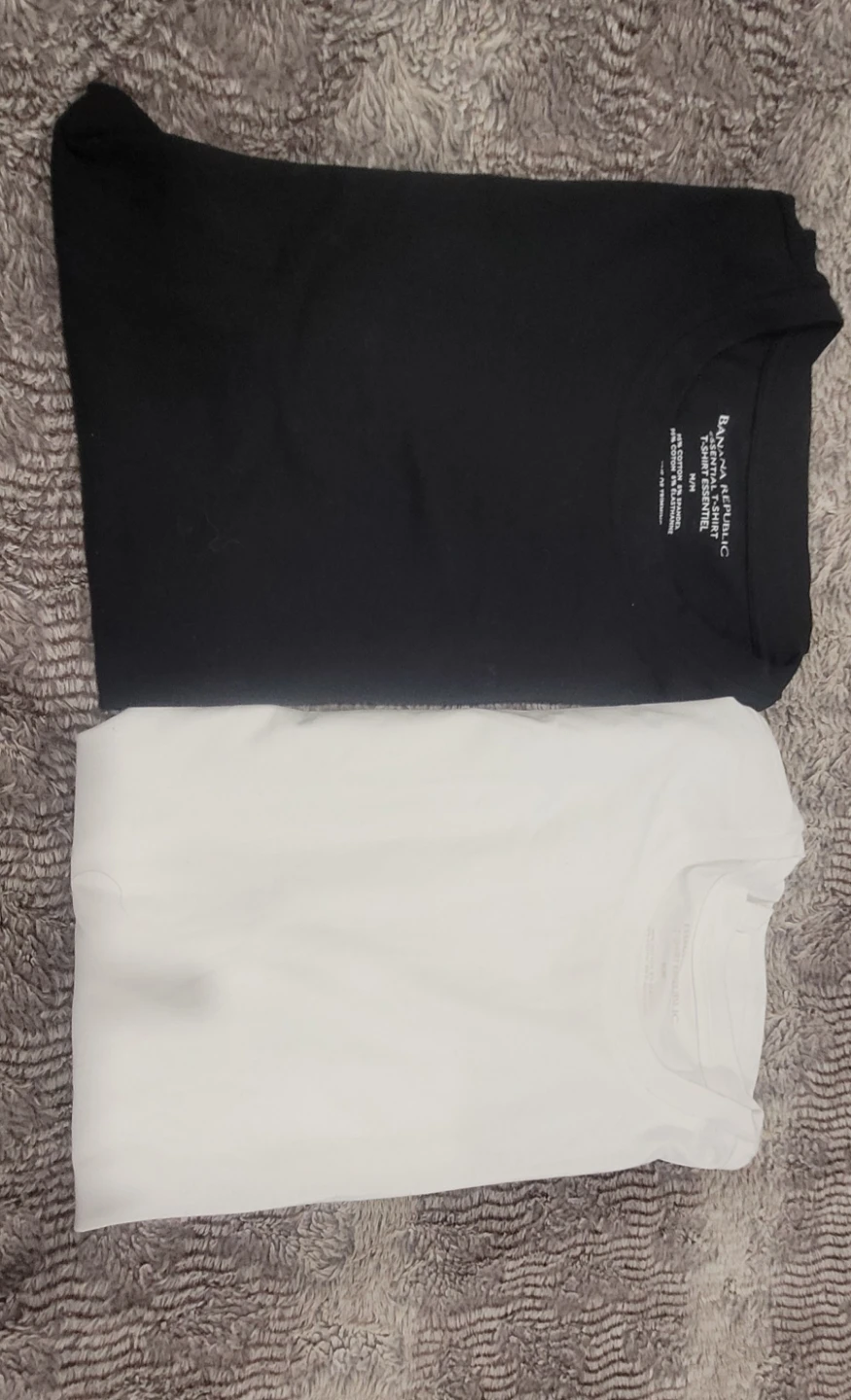Banana Republic Essential T-Shirt - Black & White - Size M