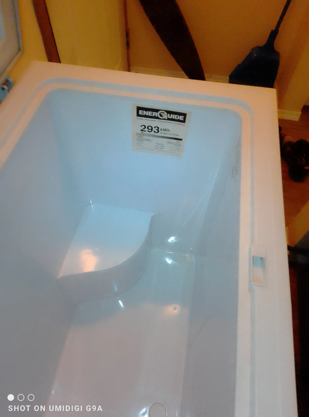 White Chest Freezer - photo 4