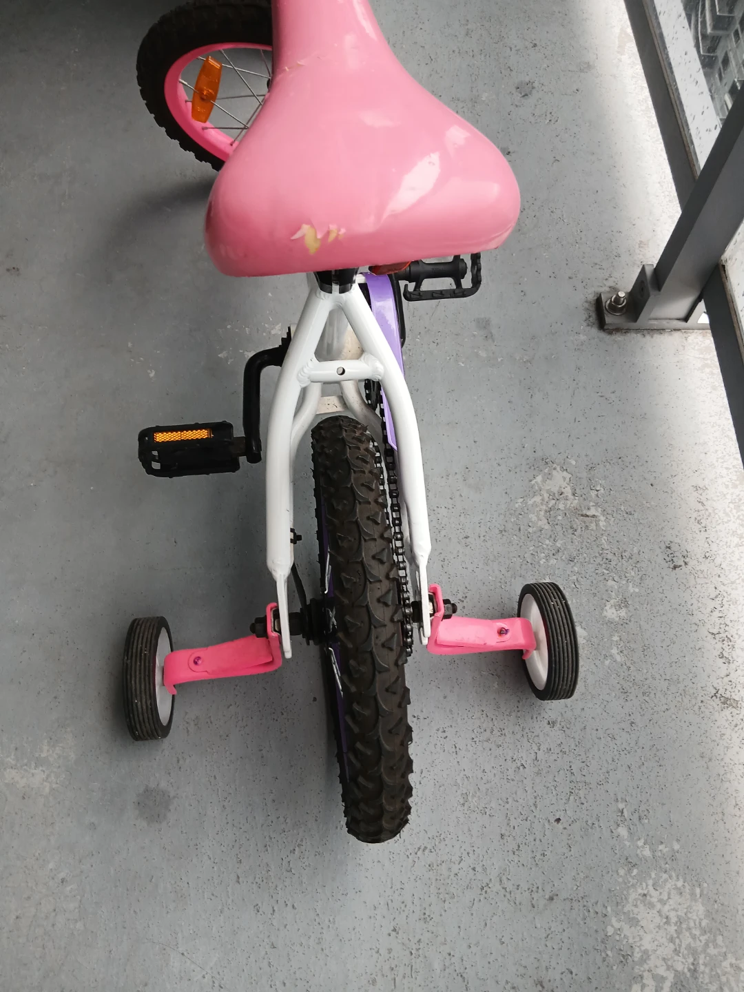 Schwinn Doodle Bike with Helmet - Pink