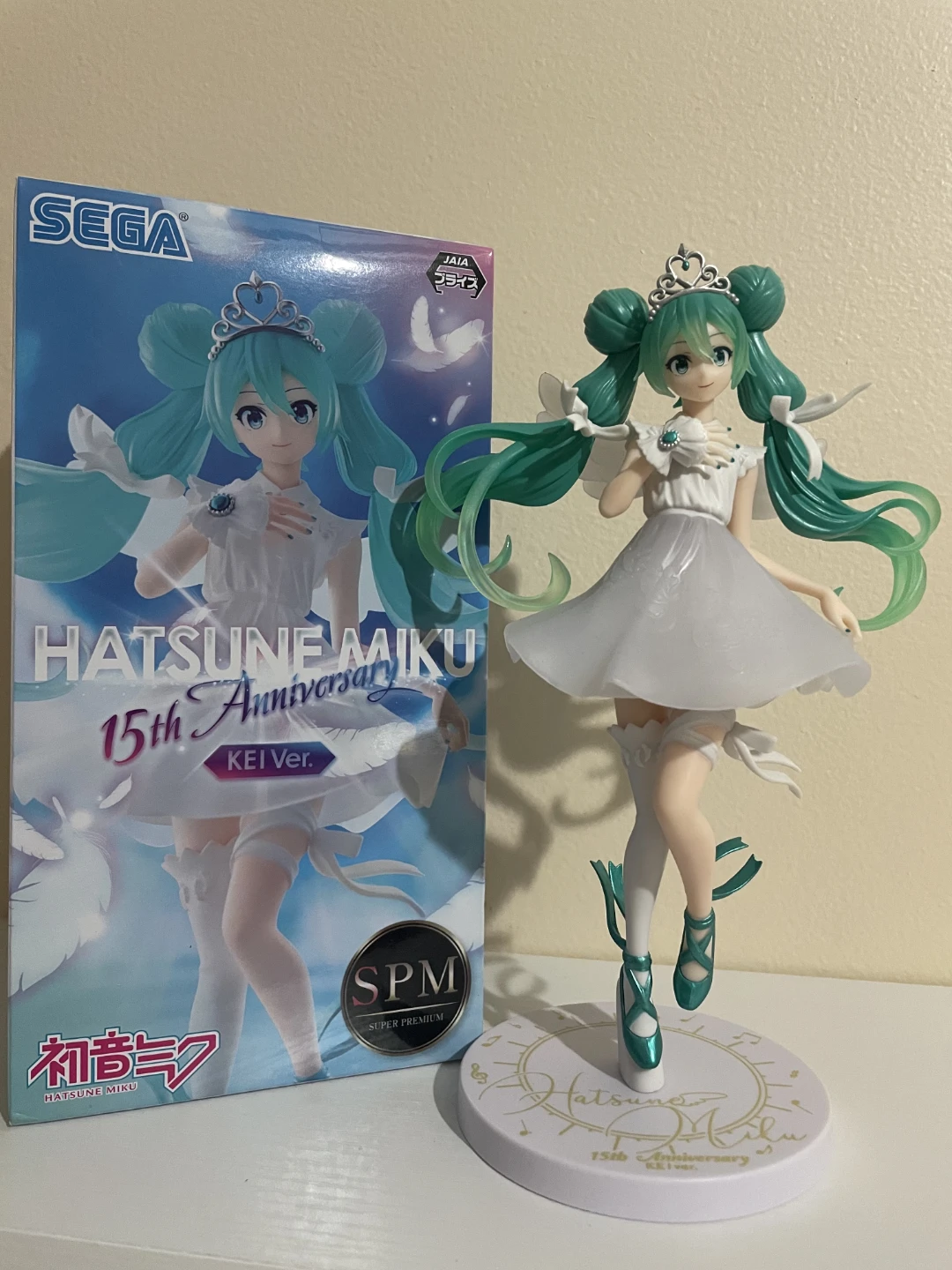 Authentic SEGA Hatsune Miku 15th Anniversary KEI Ver. Figure - photo 2