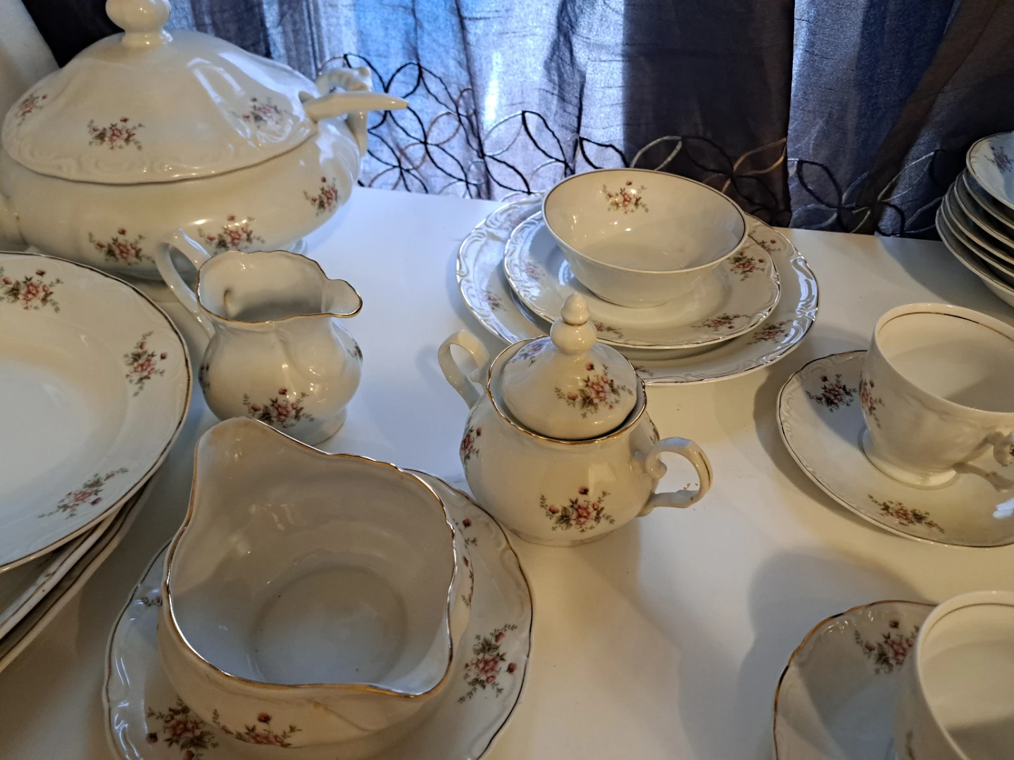 Vintage Floral Dinnerware Set - photo 4