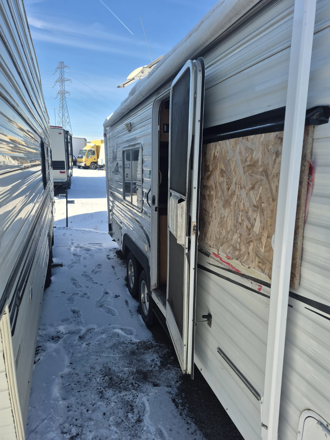 2006 Nash 23 ft Travel Trailer - photo 2