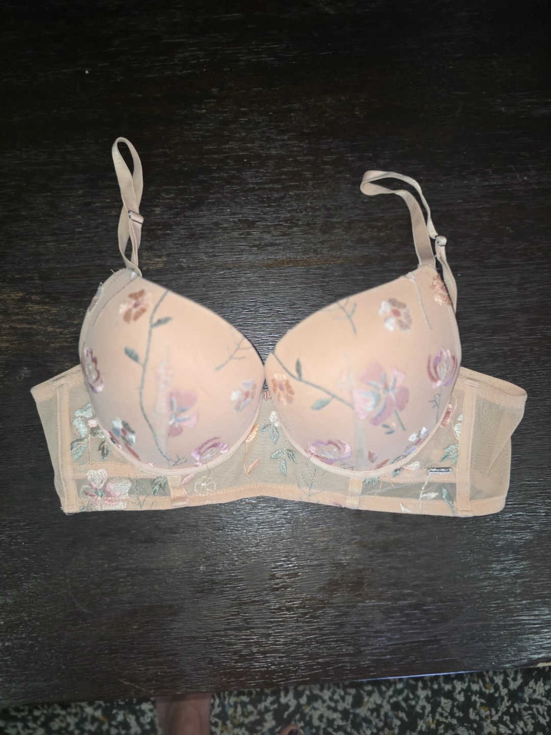 LA VIE En Rose Embroidered Flower Push Up Bra - C36