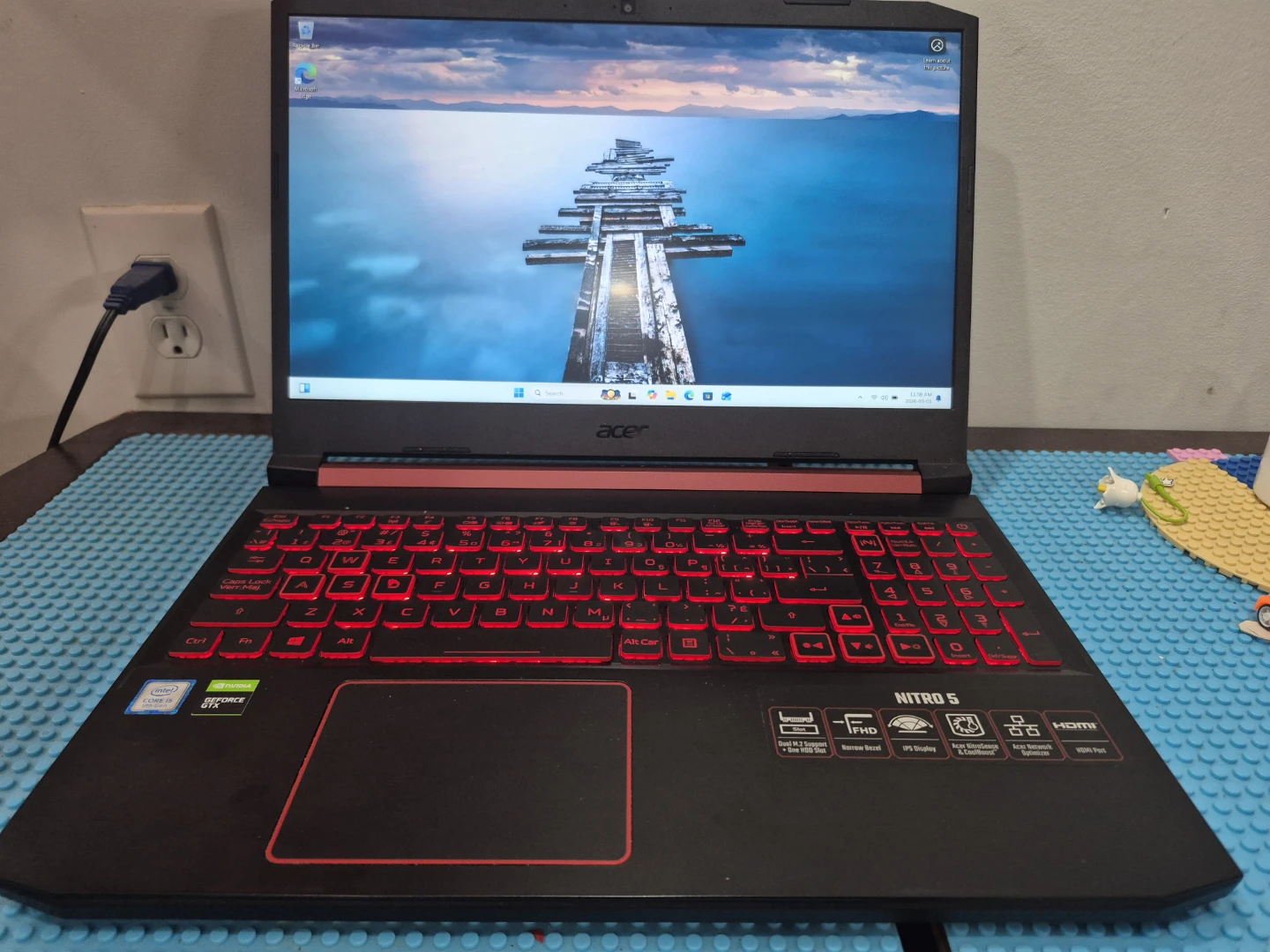 Acer Nitro 5 Laptop - Intel i5, 16GB RAM, NVIDIA GeForce1050