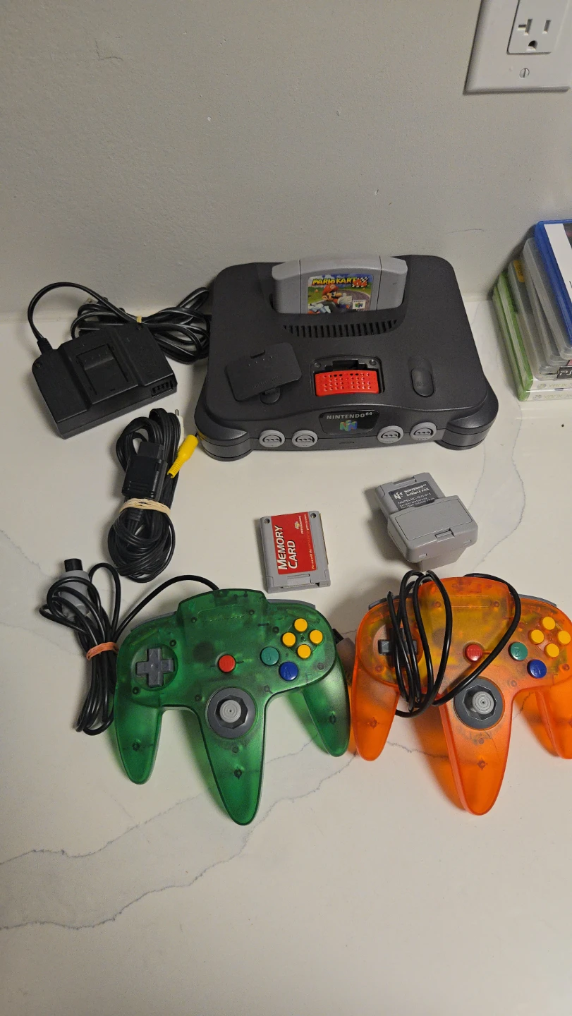 Nintendo 64 Console  Mario Kart 64, Controllers & Memory Card