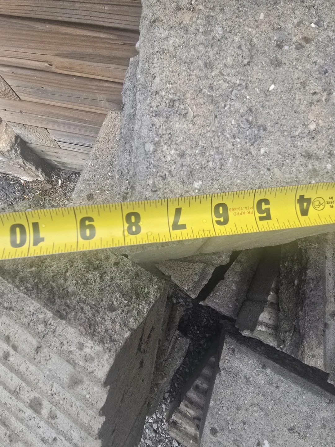 Concrete retaining wall blocks - photo 5