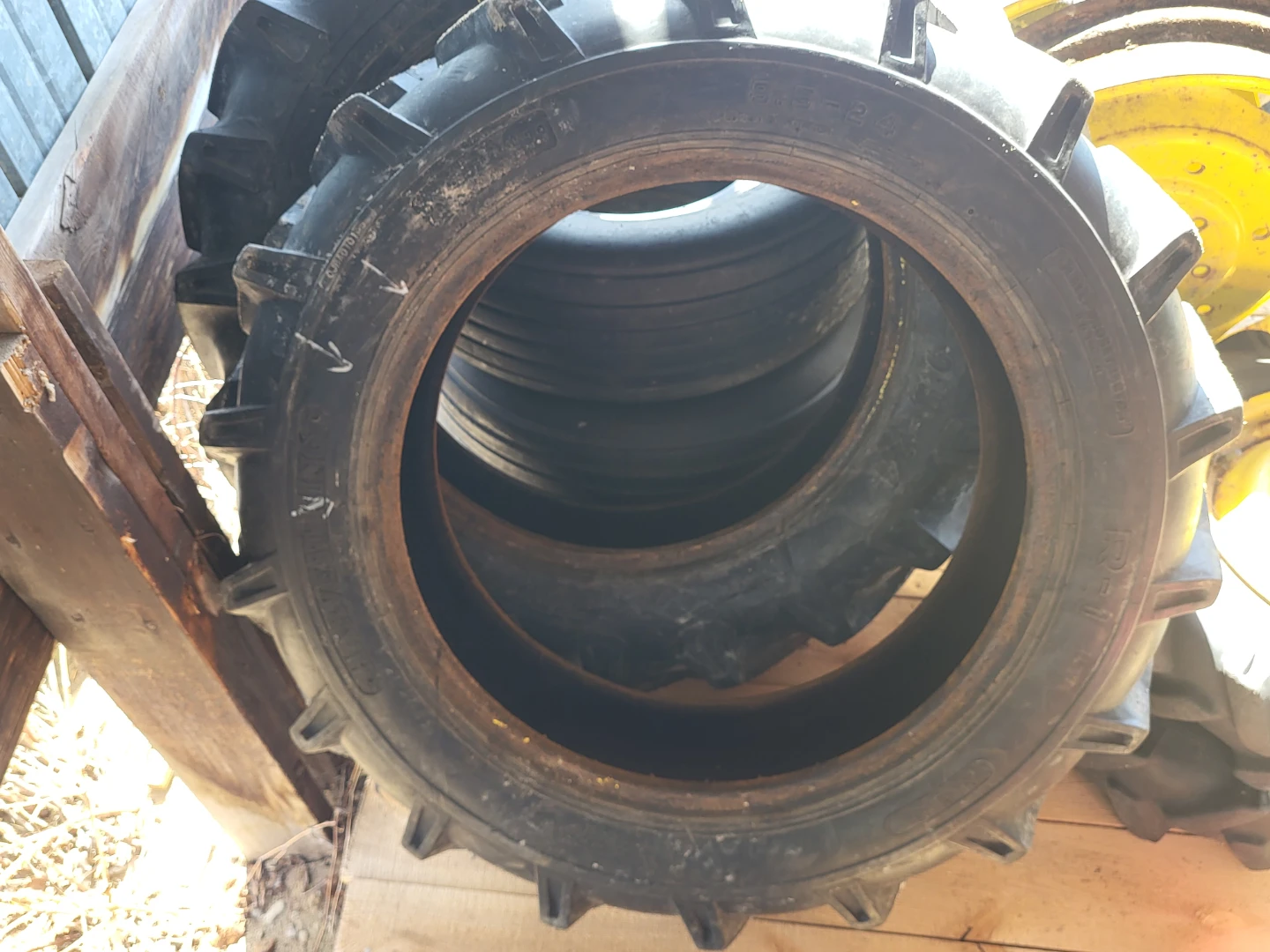 Tractor Tires 9.5-24