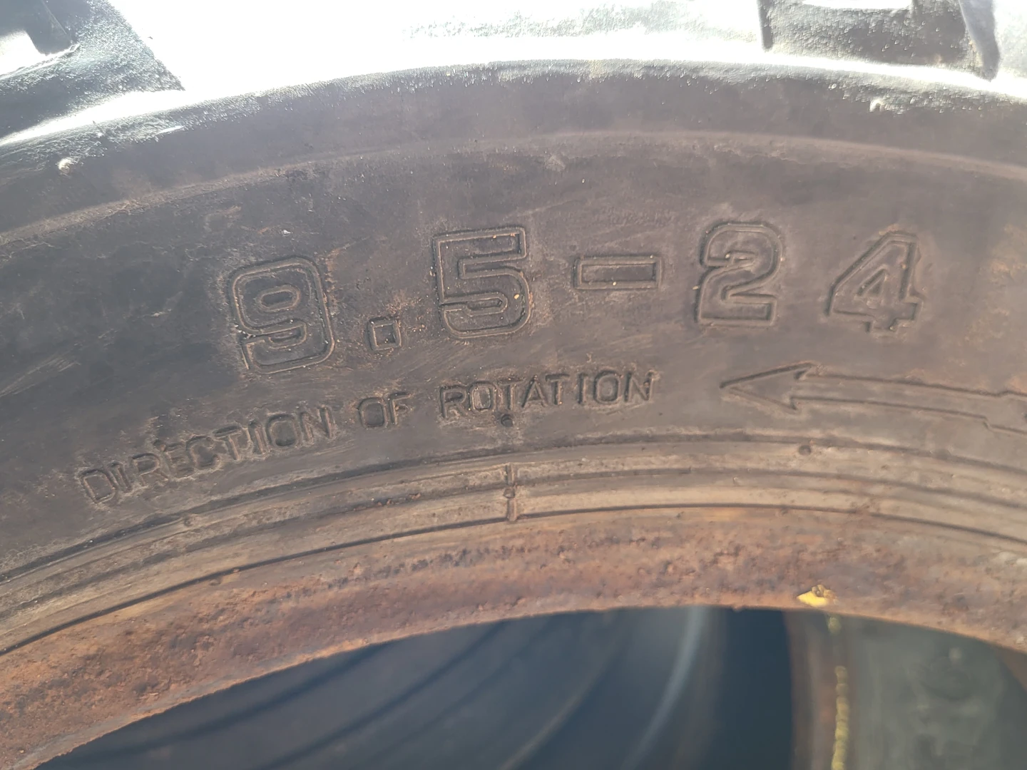Tractor Tires 9.5-24 - photo 2