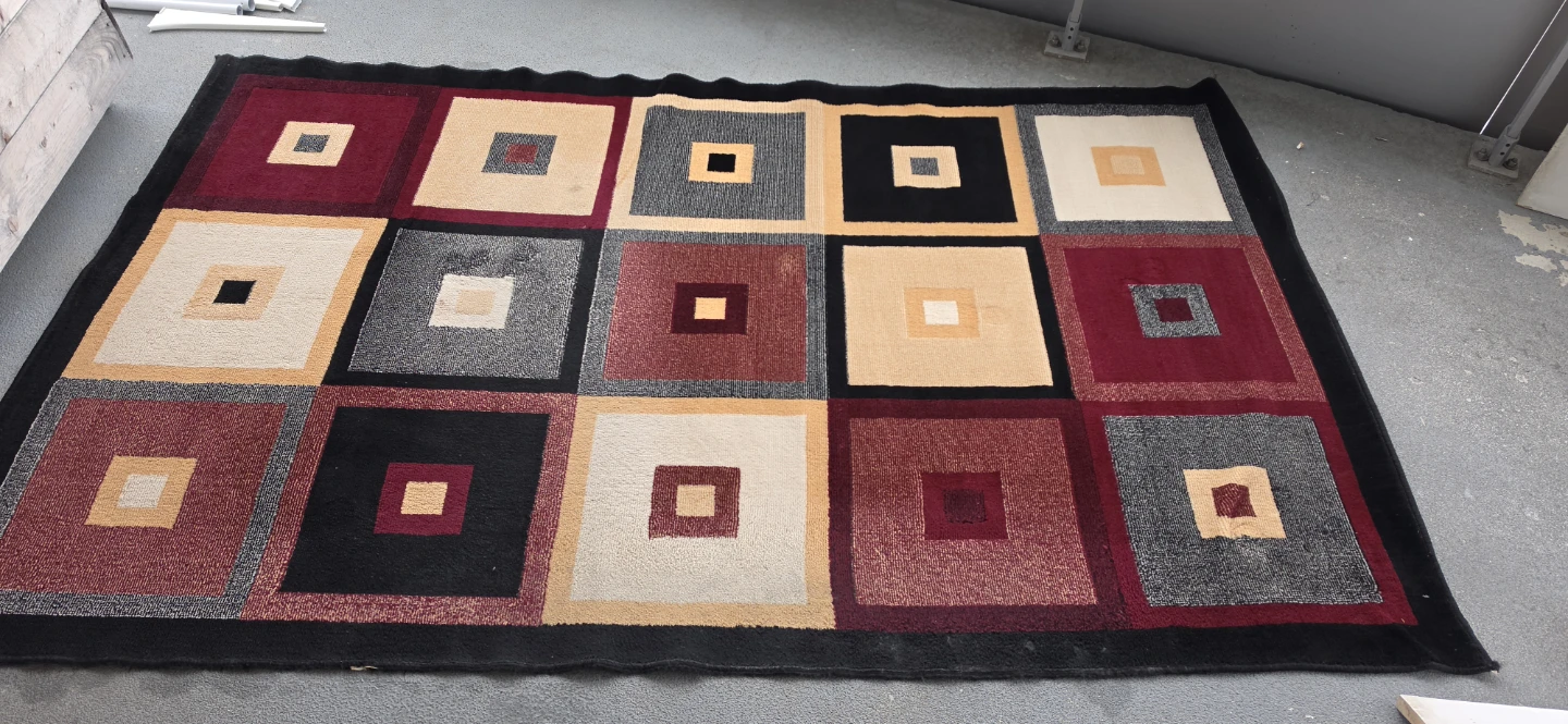 Area Rug - Geometric Squares Design