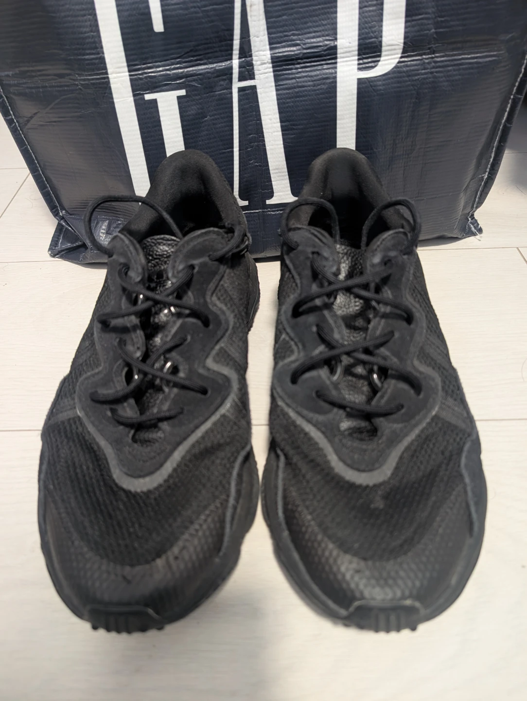 Adidas Ozweego Shoes - Black - Size 10