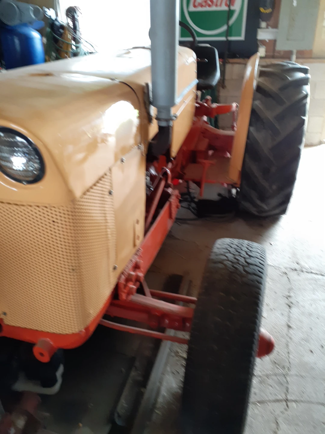 Case Tractor 37hp - photo 2