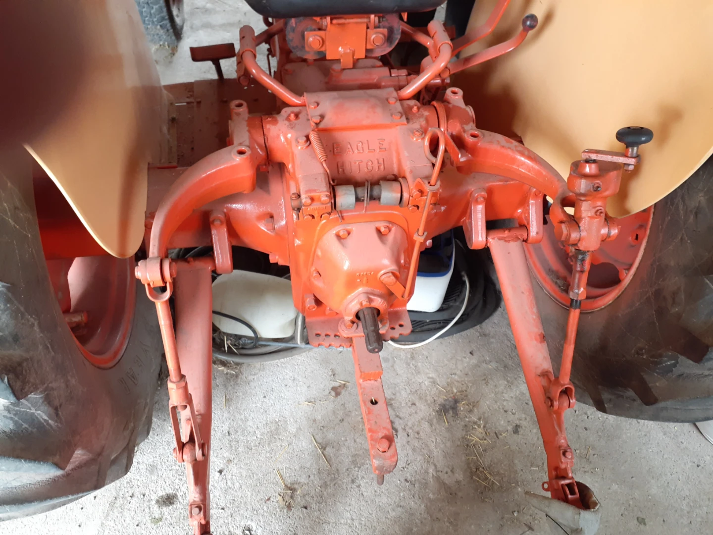 Case Tractor 37hp - photo 5