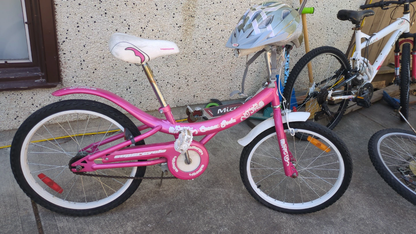 Pink SuperCycle "Sweet Dreams" Kids Bike - photo 2