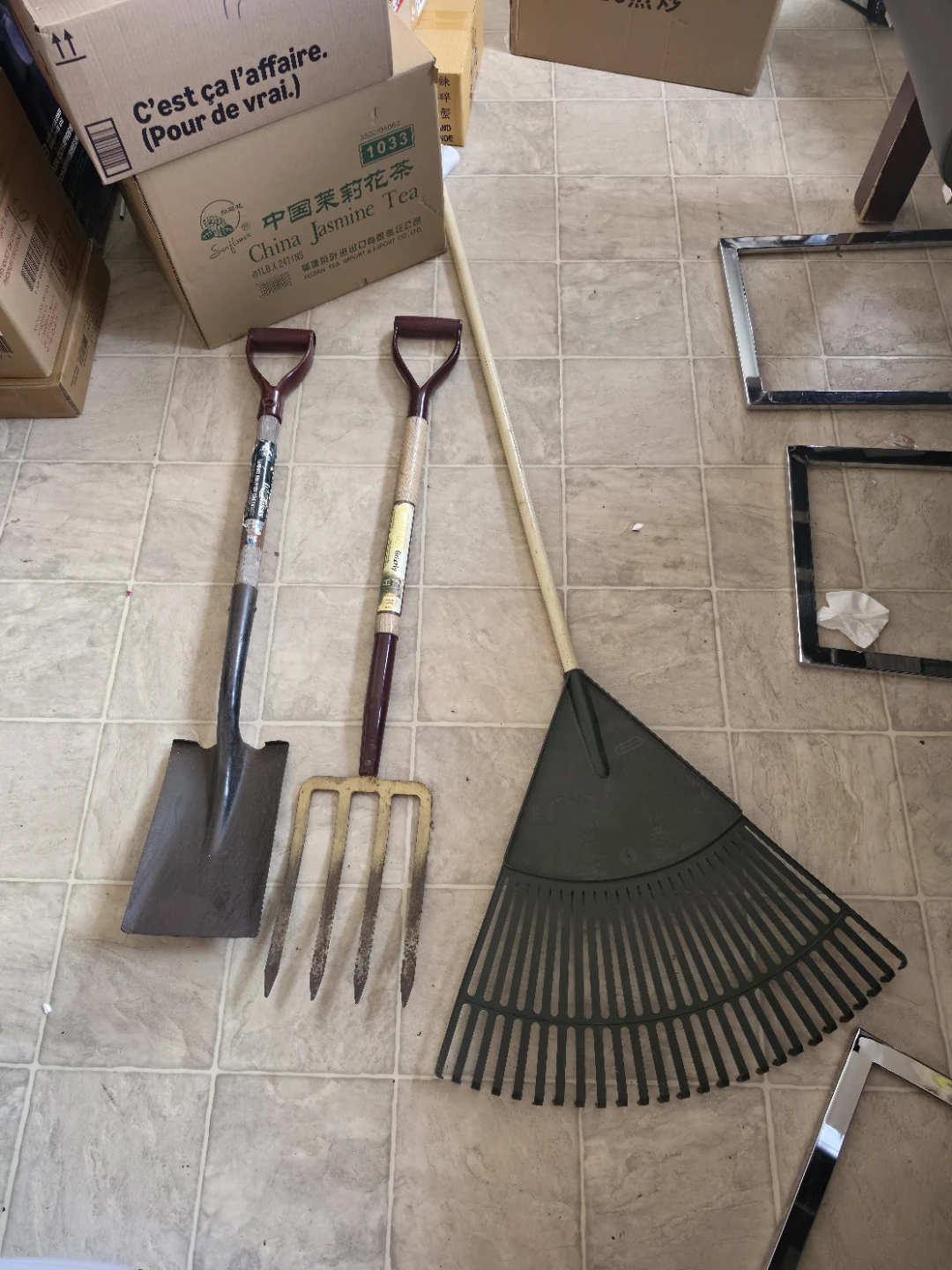 Garden Tools, Garden Fork, Shovel, and Rake, Hardwood Handle - photo 2