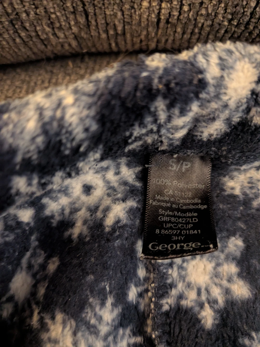 snowflake-patterned pajama pants pick up in st Albert - photo 2
