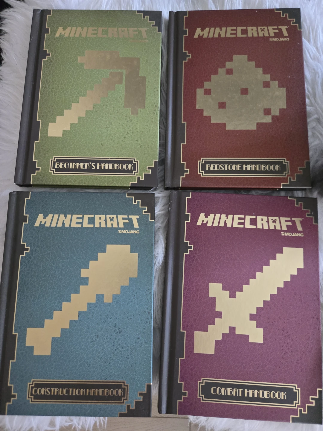 Minecraft Handbooks & Novel Set & The Phantom Virus book - photo 3