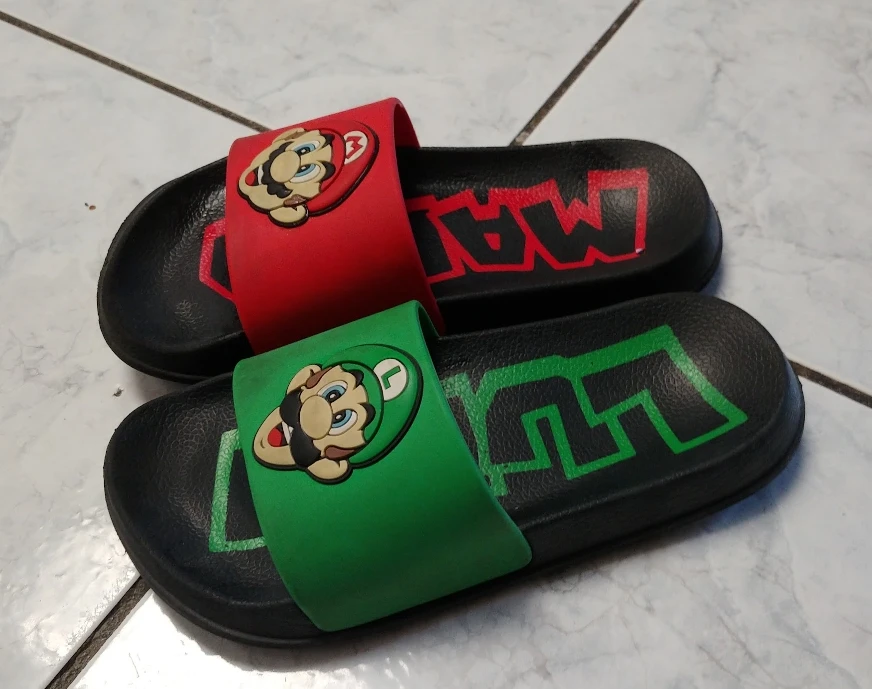 Nintendo Mario & Luigi Boy's Slides (13/1) - photo 2