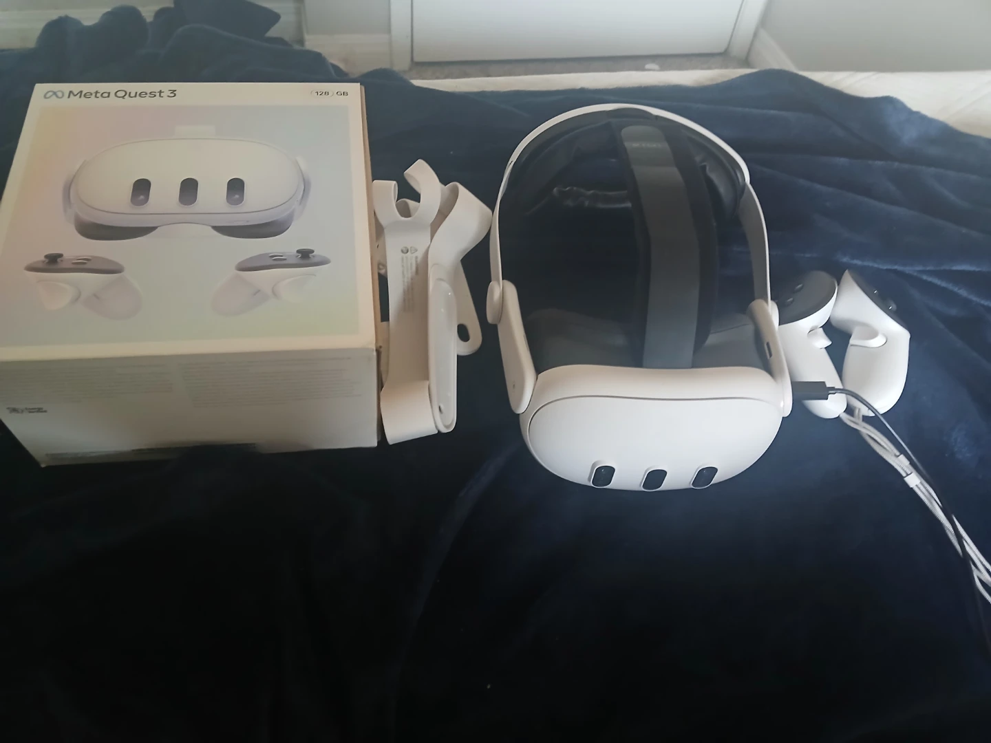 Meta Quest 3 128 GB VR Headset - photo 4
