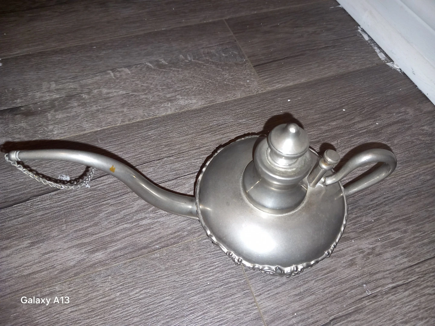Antique Metal Oil Lamp - photo 2