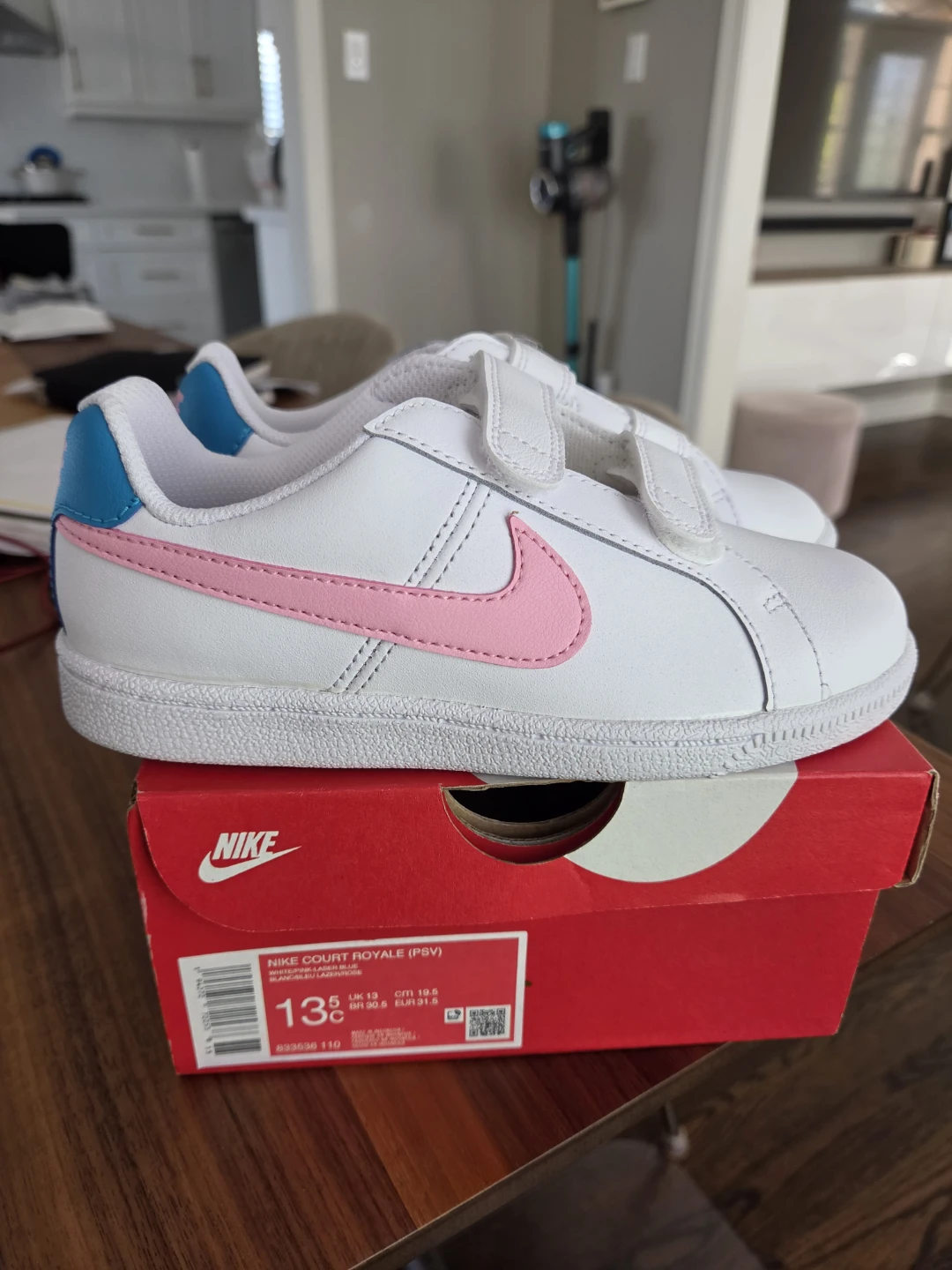 Nike Court Royale PSV Toddler Shoes White Pink Blue Size 13.5C