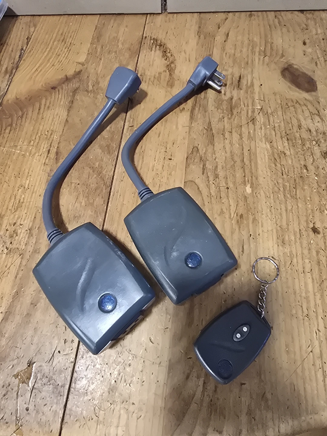 Wireless Remote Control Outlet Set with Key Fob