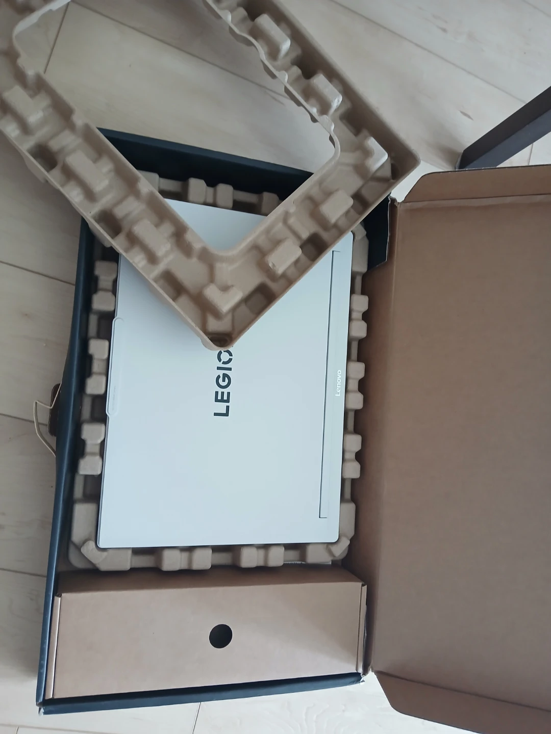 Lenovo Legion Laptop with Intel Core U9 275HX, 32GB RAM, 2TB SSD - photo 5