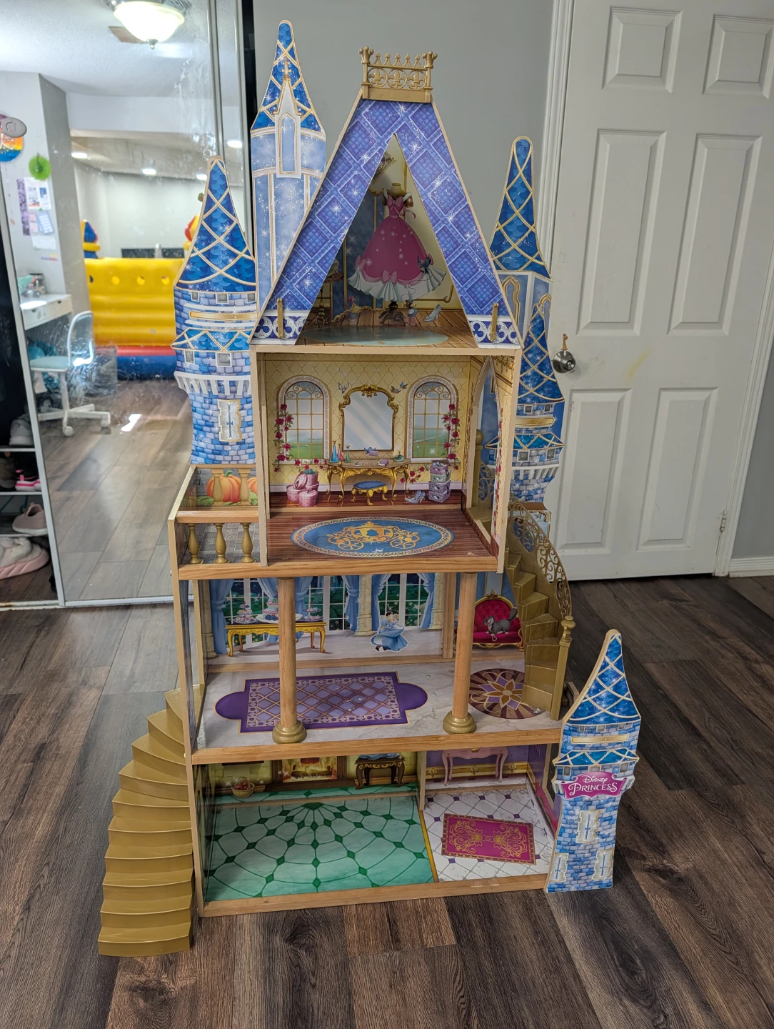 Wooden Princess Castle Dollhouse - photo 2